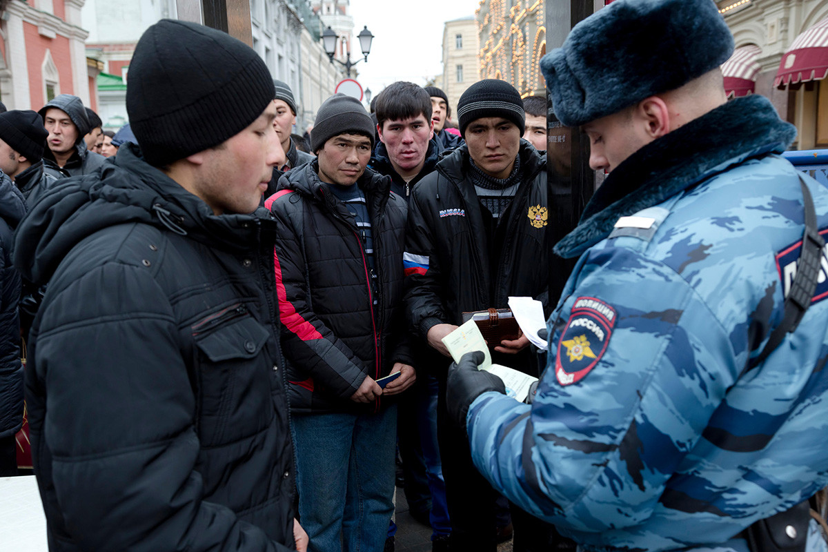 Иностранные граждане и полиция