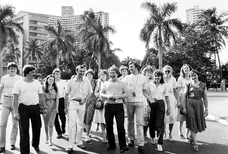 Sovjetski turisti v Havani, Kuba