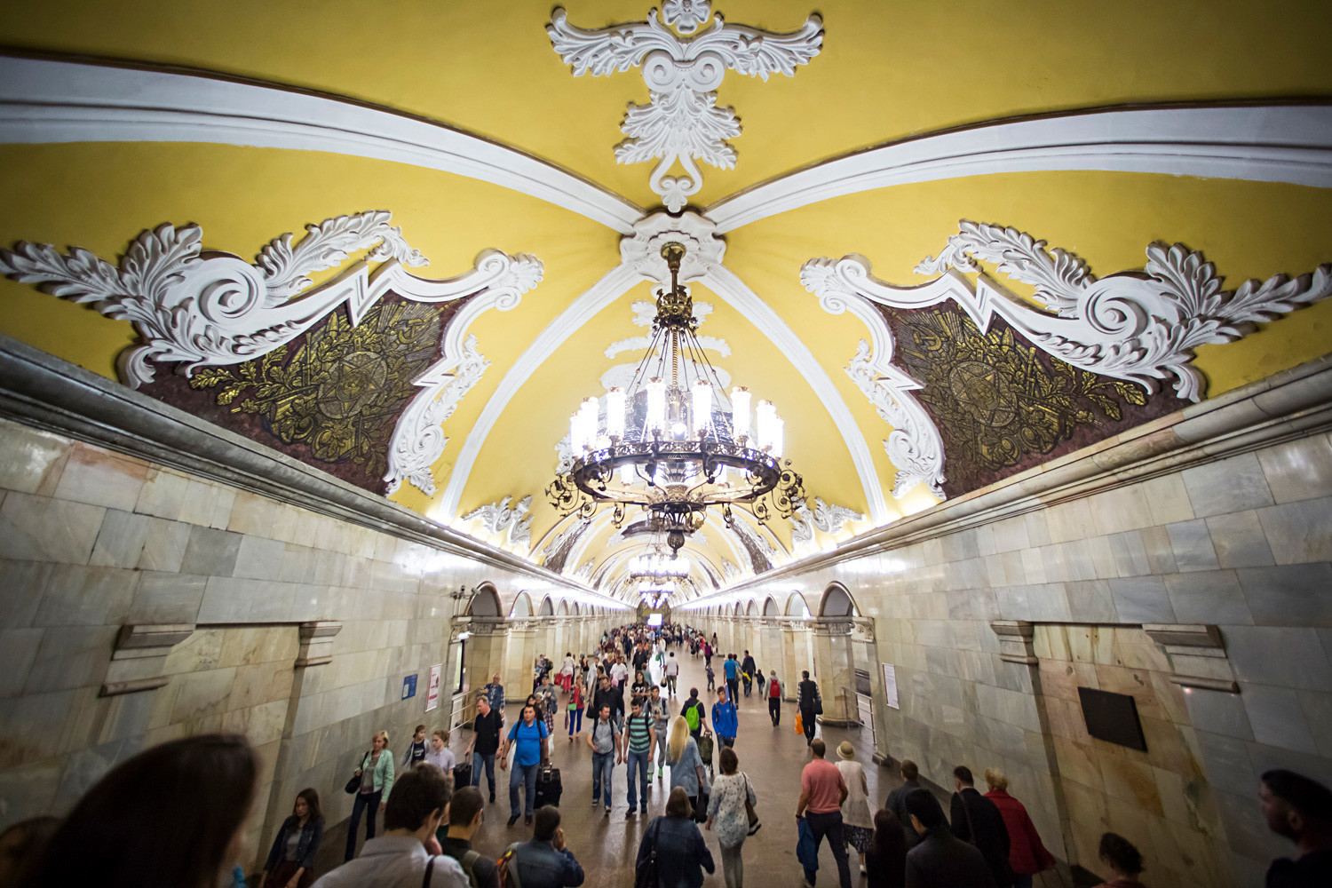 Postaja metroa Komsomoljskaja