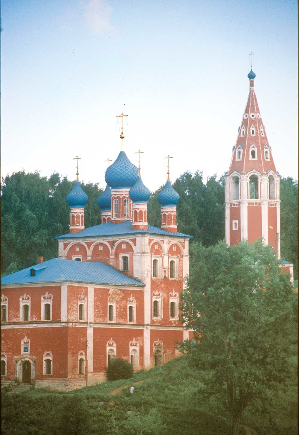Campanile e Chiesa dell’Icona della Vergine di Kazan. Vista a sud-ovest dal fiume Volga. 15 luglio 2007
