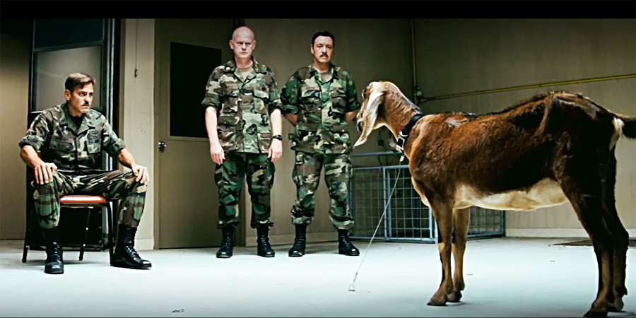 Vojaki iz filma Možje, ki strmijo v koze bi tudi lahko bili dobri parapsihologi.