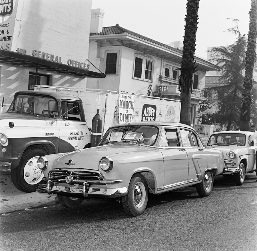 Руски „Москвич” на улицама Лос Анђелеса, 1958.