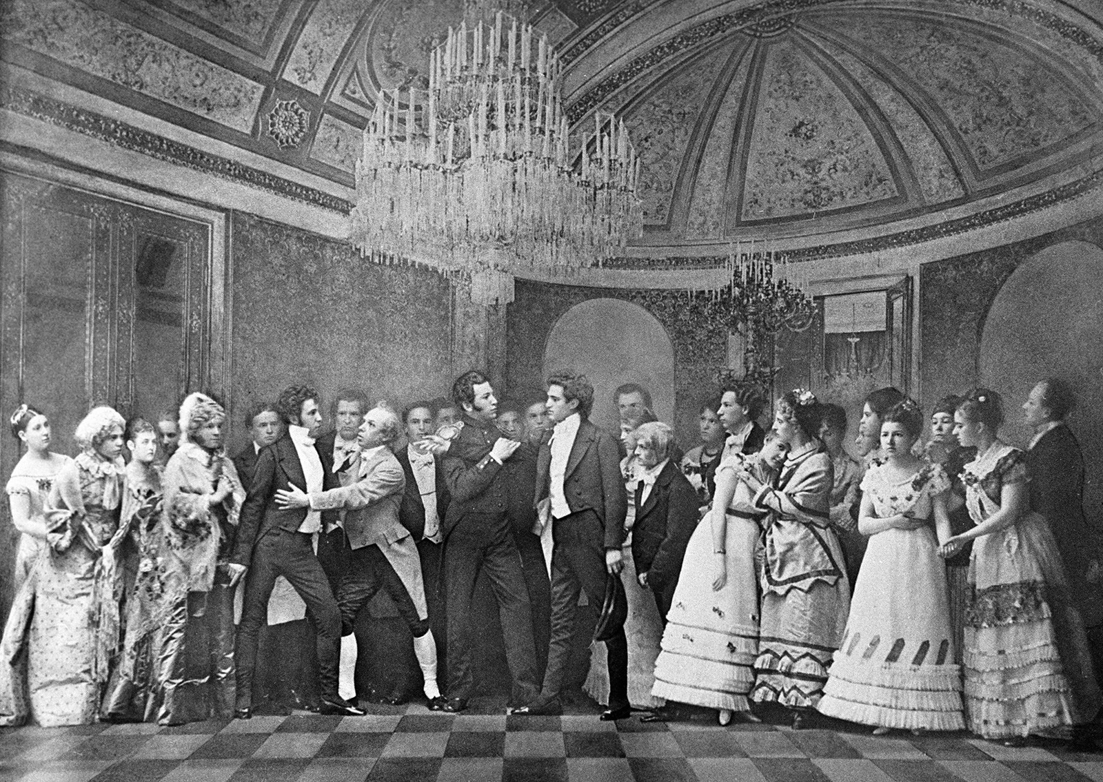  Студенти от Московската консерватория извършват сцена от операта на Пьотър Чайковски 