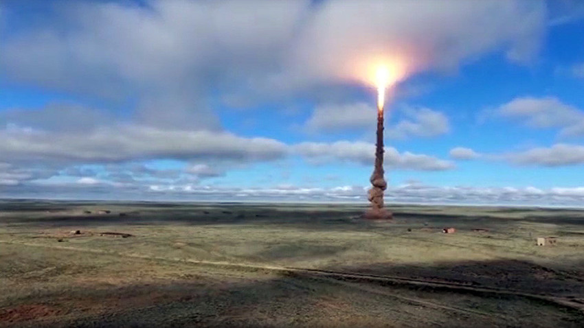 Uji coba peluncuran roket pertahanan antirudal baru di Kazakhtan, 2019.
