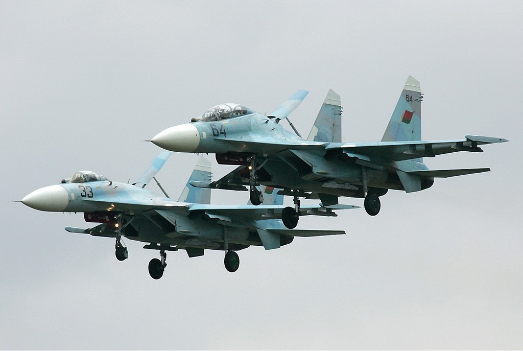 Cazas Su-27 bielorrusos.