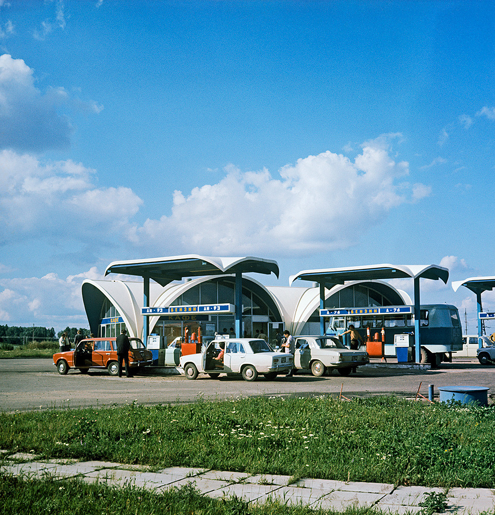 ミンスクのガソリンスタンド。1978年