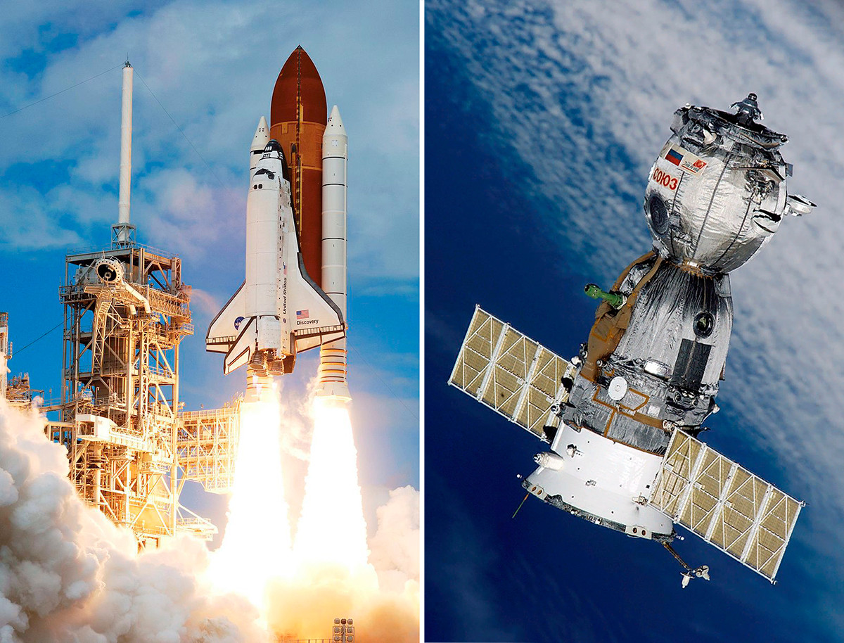 Pesawat ulang-alik Discovery (kiri) dan wahana antariksa Soyuz (kanan).