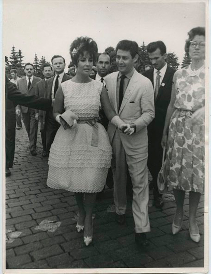 Элизабет Тейлор и Эдди Фишер в Кремле в 1961 году