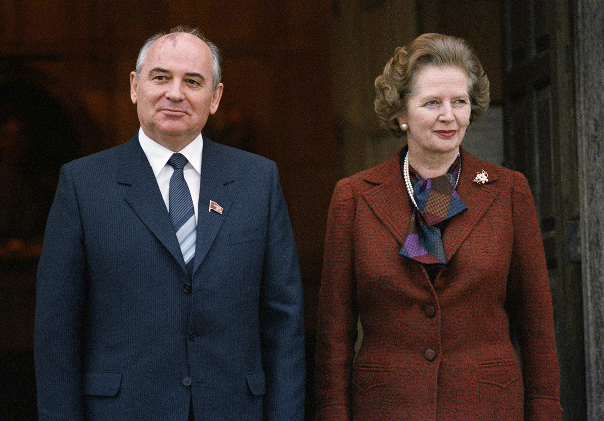 Gorbatschow mit Margaret Thatcher in der offiziellen Landresidenz der britischen Premierministerin in Checkers,  16. Dezember 1984
