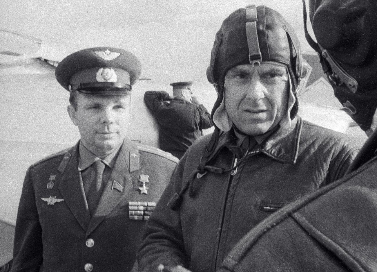 Yuri Gagarin fue asignado como sustituto en caso de que Komarov no pudiera volar.