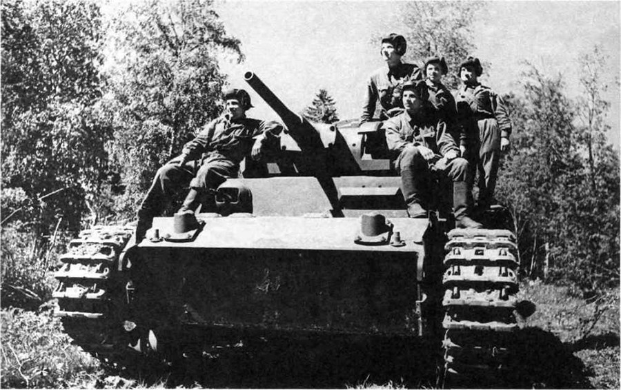 Немачки тенк средње величине Panzerkampfwagen III у служби совјетске армије.
