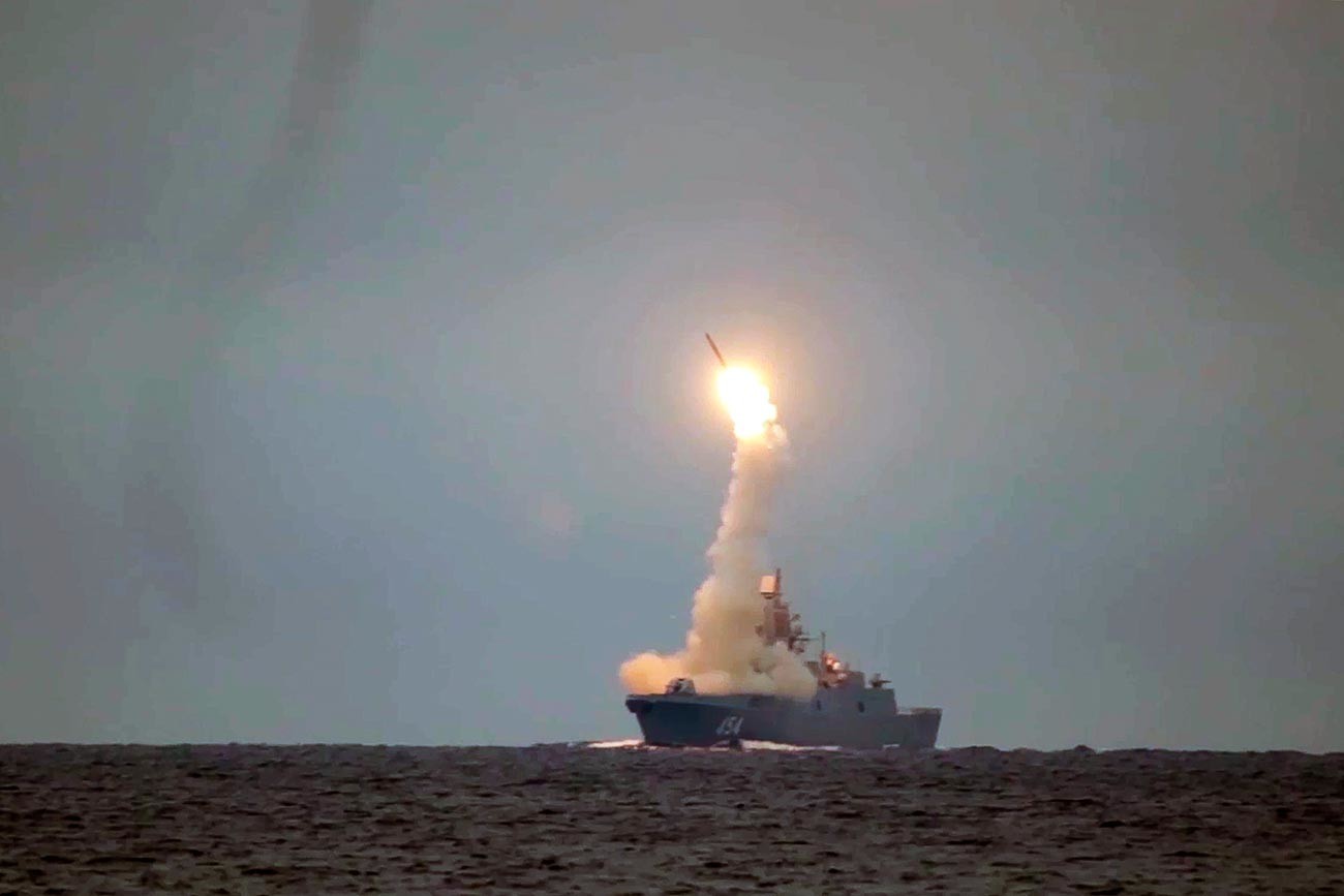Прво лансирање ракета Циркон во водите на Белото Море
