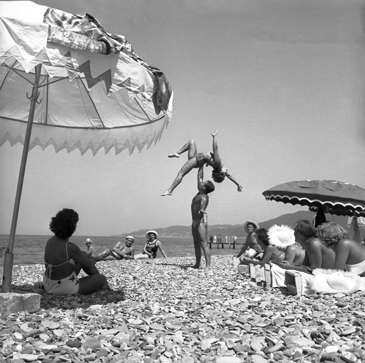 ソチのビーチにて、1956年