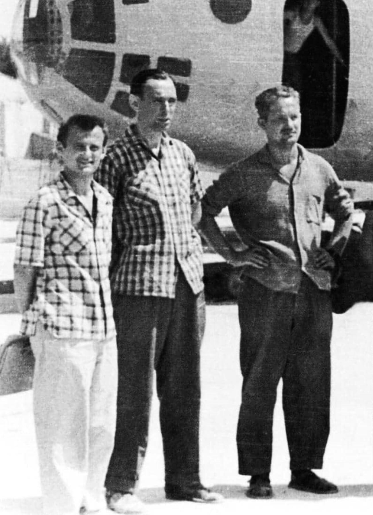 La tripulación de prueba del Ka-22 (de izquierda a derecha): el ingeniero principal V.A. Nikolaev, el comandante de la tripulación D.K. Efremov y el copiloto O.K. Yarkin, fallecidos el 28 de agosto de 1962.