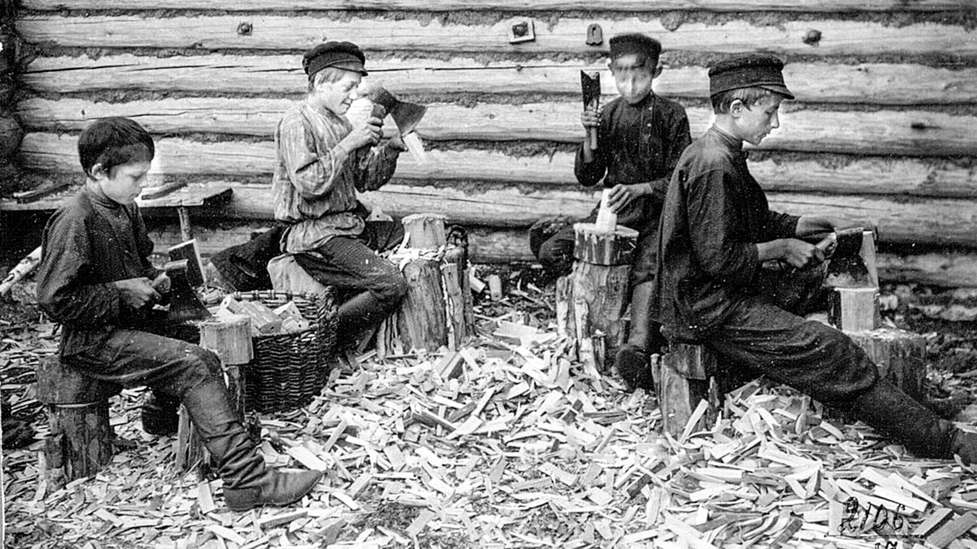 Производња калупа за шешире. Руси, Рјазањска област, Касимовски рејон, почетак 20. века.
