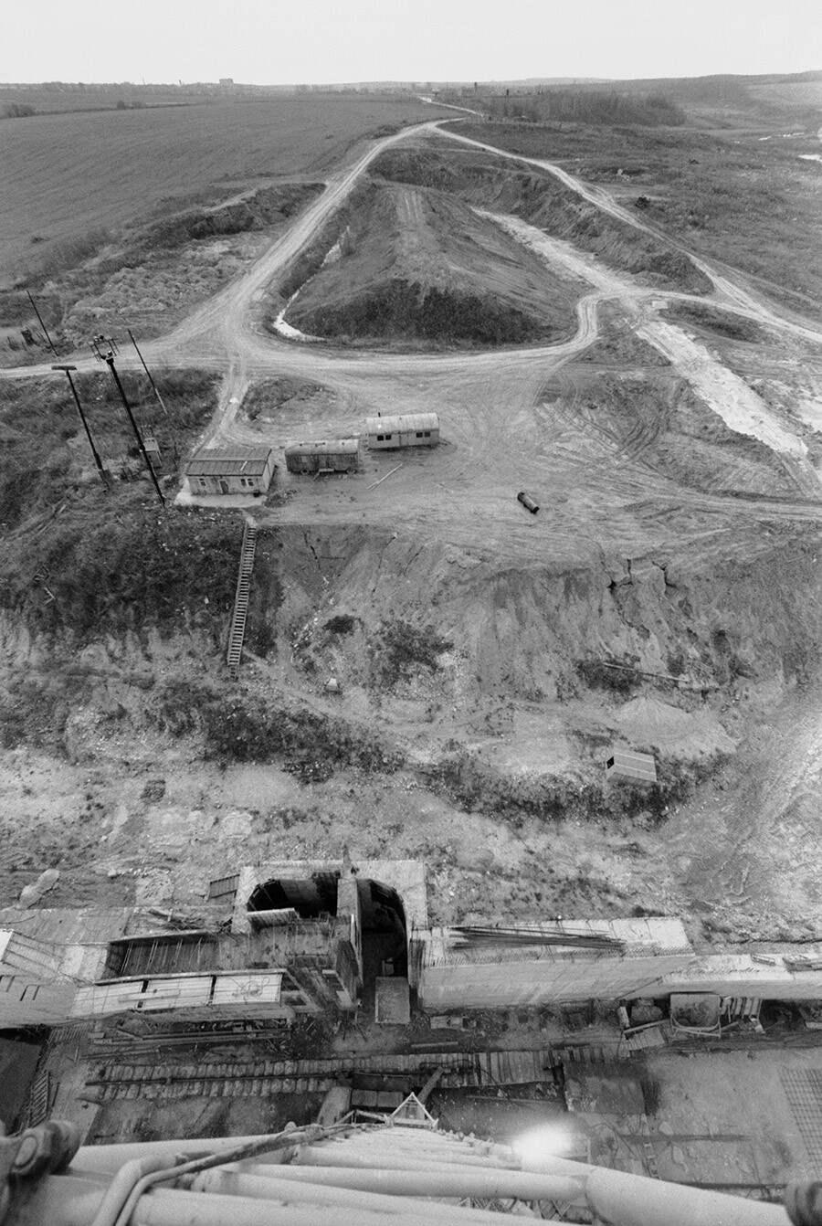 ダムの建設現場、1988年10月1日
