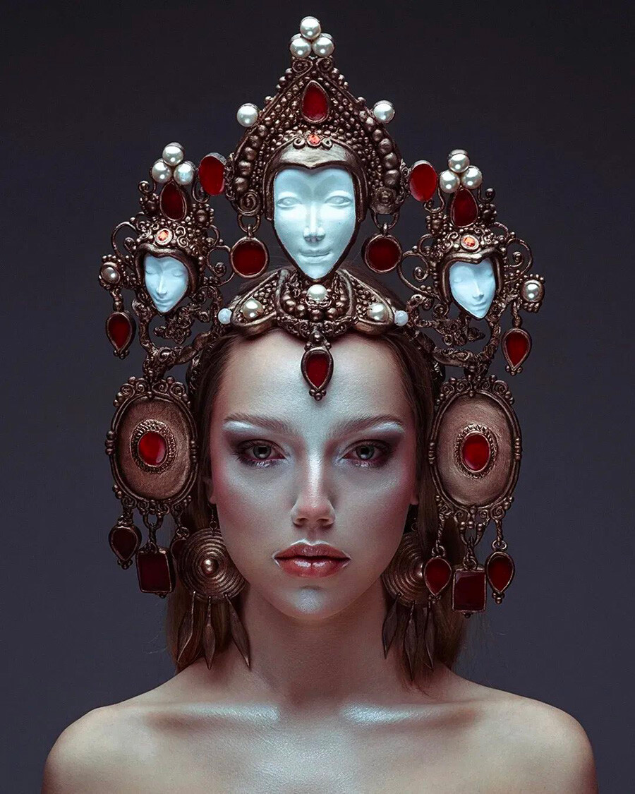 Handgefertigt Diese Kokoschniks sind ein Kunstwerk (FOTO) Russia