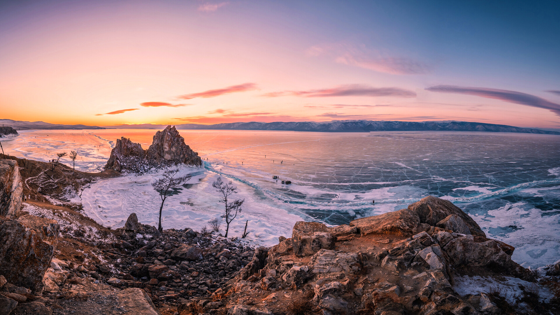 Cinq légendes populaires sur le Baïkal, le lac le plus profond du monde Russia Beyond FR Cinq légendes populaires sur le Baïkal, le lac le plus profond du monde Russia Beyond FR