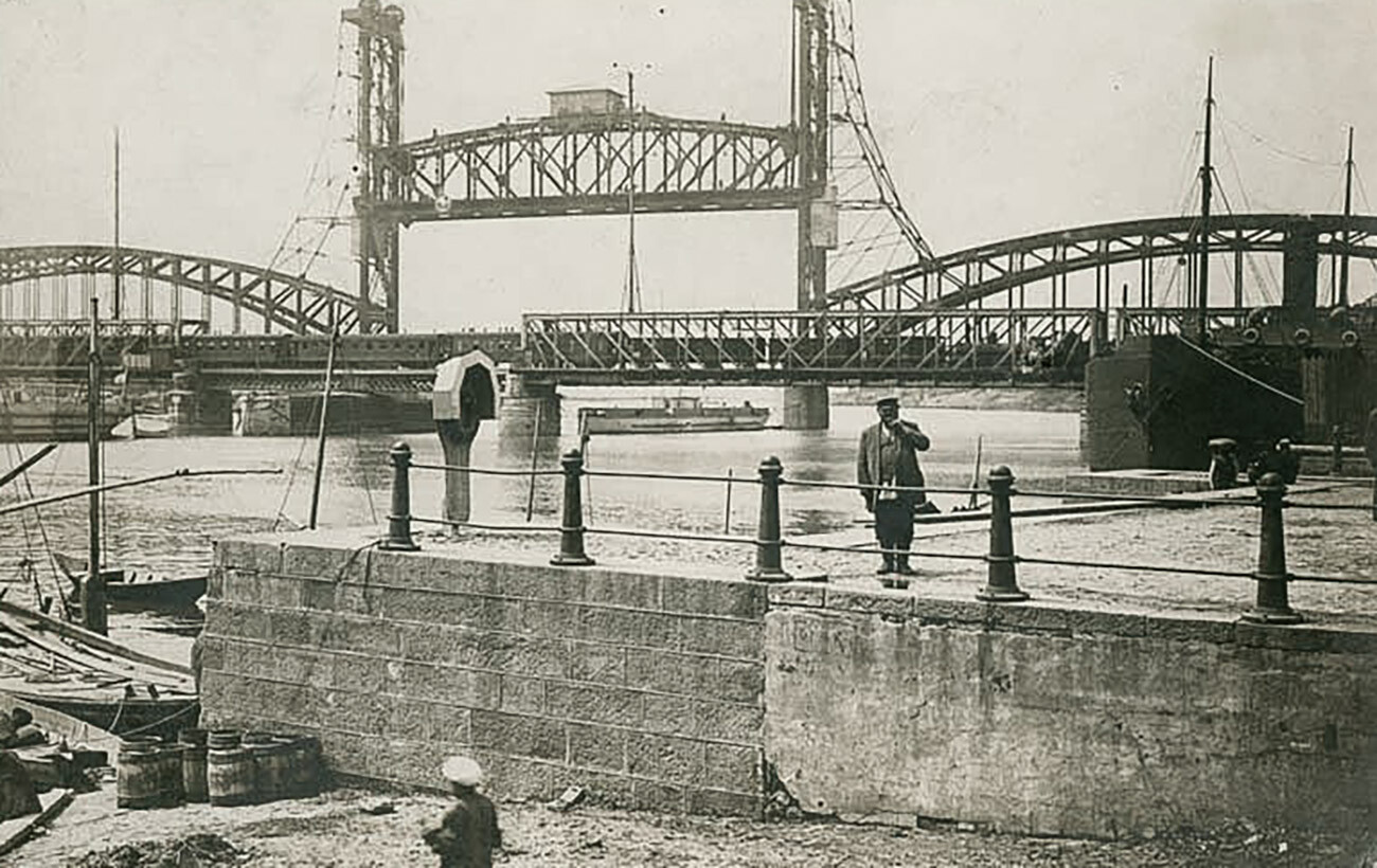  Първият жп мост 