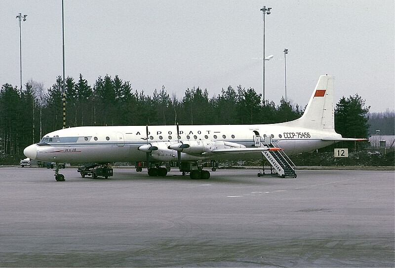  Il-78 de la línea de bandera de la URSS, Aeroflot, en el aeropuerto sueco de Arlanda, 1971.