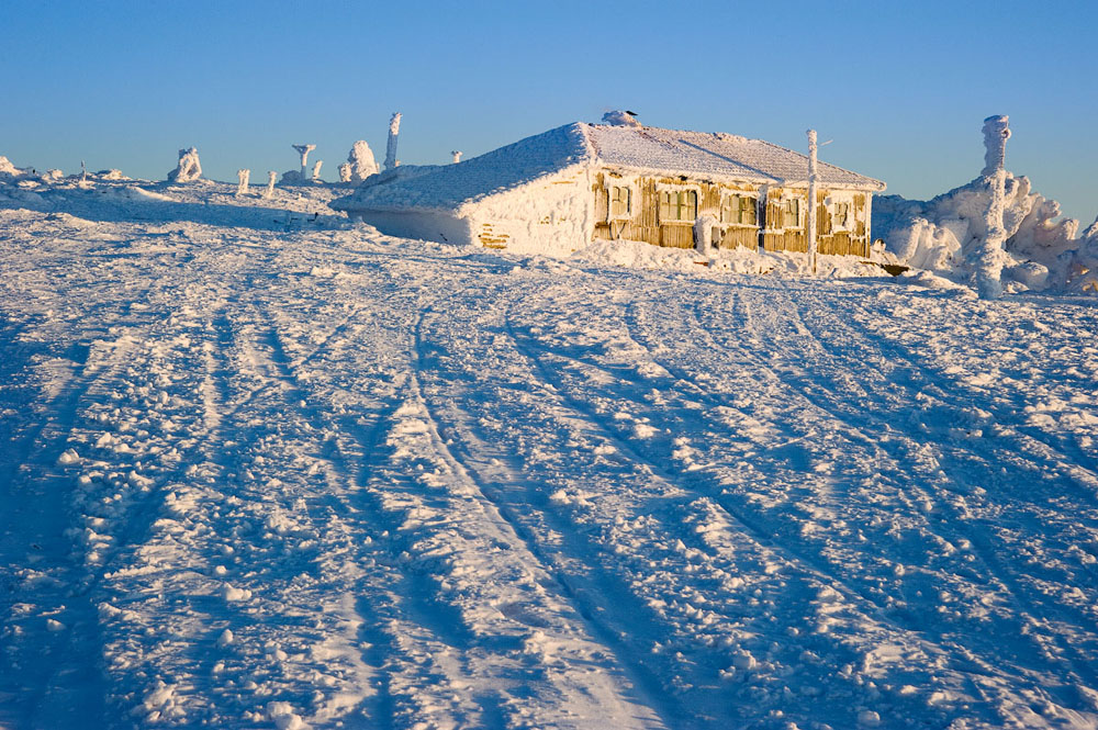 In den Wintermonaten ist der Nationalpark vor allem für Skiurlauber aus dem Gebiet Tscheljabinsk und aus Miass attraktiv.