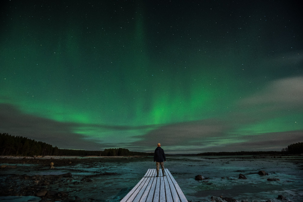 Der Fotograf Iwan Dementiewskij hat bereits an vielen Orten in russischem Norden Polarlichter fotografiert. Aber eine stärkere Leuchtkraft als in diesem Jahr hat er noch nie erlebt.