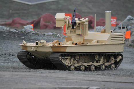 Saat ini, Angkatan Darat Rusia telah memiliki robot Platform-M, yang lebih kecil dari Wolf 2, tapi memiliki fungsi yang sama. 