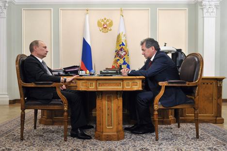 Vladímir Putin y Serguéi Shoigú. Fuente: ITAR-TASS