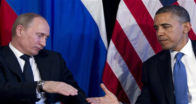 Obama declaró que Putin tenía ya un pie en el pasado y debía comprender que la Guerra Fría había terminado. Estas declaraciones crearon un fondo negativo en las relaciones personales. Fuente: AP
