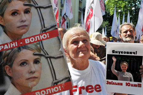 Sostenitori di Yulia Tymoshenko in piazza per la sua liberazione (Foto: AFP/East News)