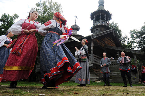 Сарафани су се носили пре свега у централним и северним деловима Русије, и свуда су били различити. Извор: РИА „Новости“.
