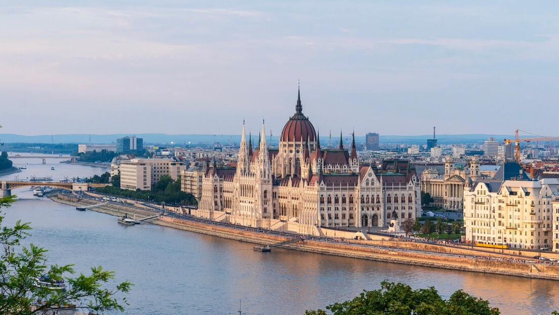 ЕУ даје Мађарској рок до децембра да спроведе антикорупцијске мере