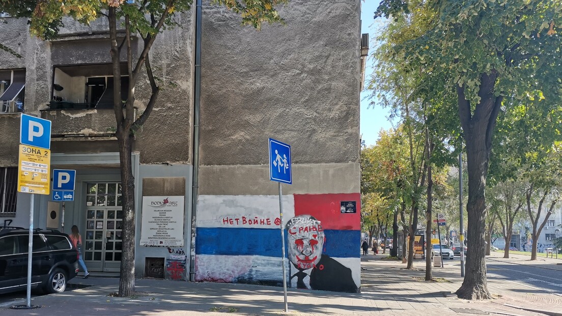 "Blumberg": Išarani mural kao krunski dokaz hlađenja Srba od Rusa