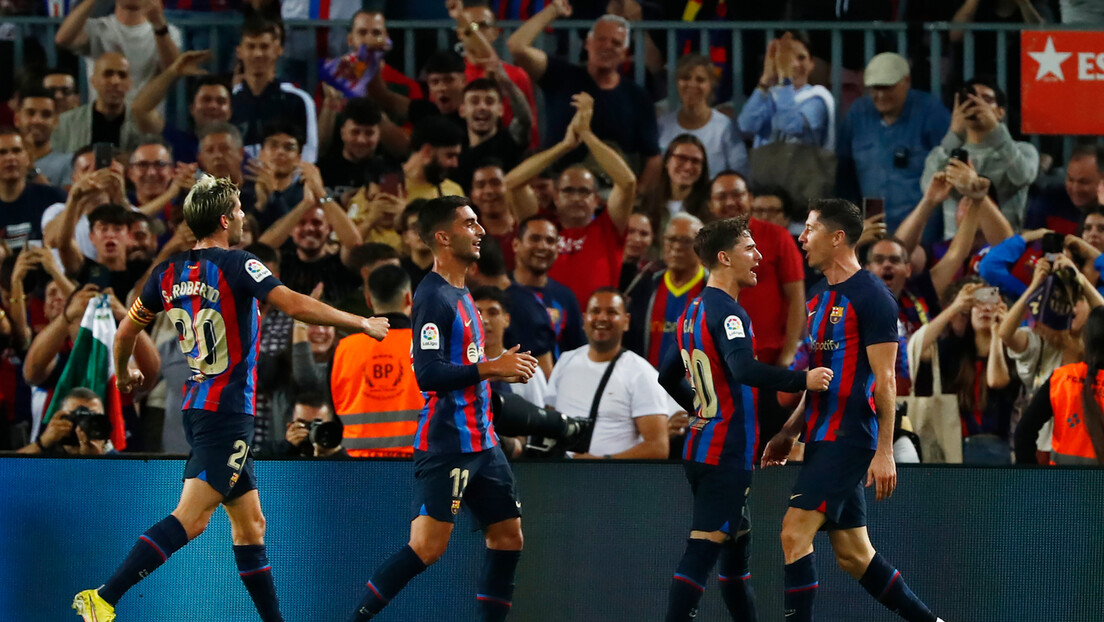 Левандовски поново „решета“, Барселона убедљива против Виљареала