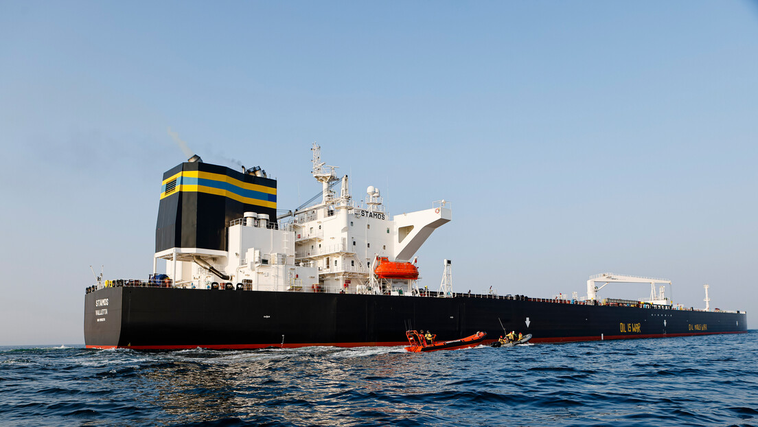 ”Блумберг”: Тајанствена флота танкера служи интересима Москве