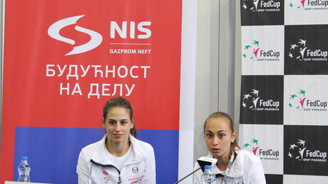 Почео пад Александре Крунић