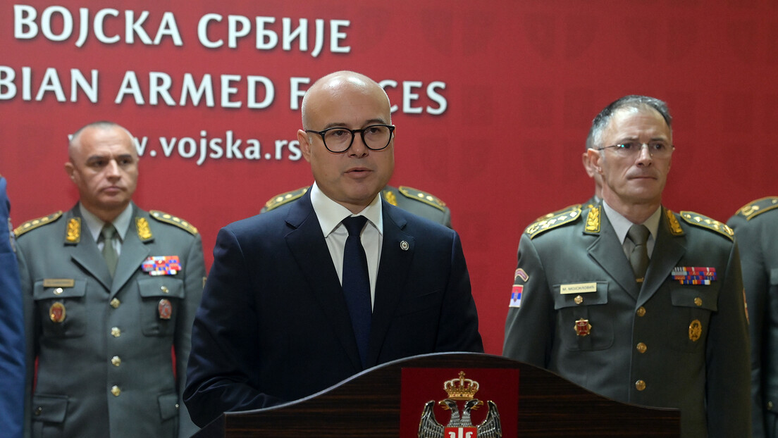 Министар одбране Србије: Војска у стању приправности због ситуације на КиМ