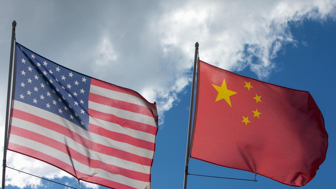 Кина: САД да престане да нас гледа као супарника