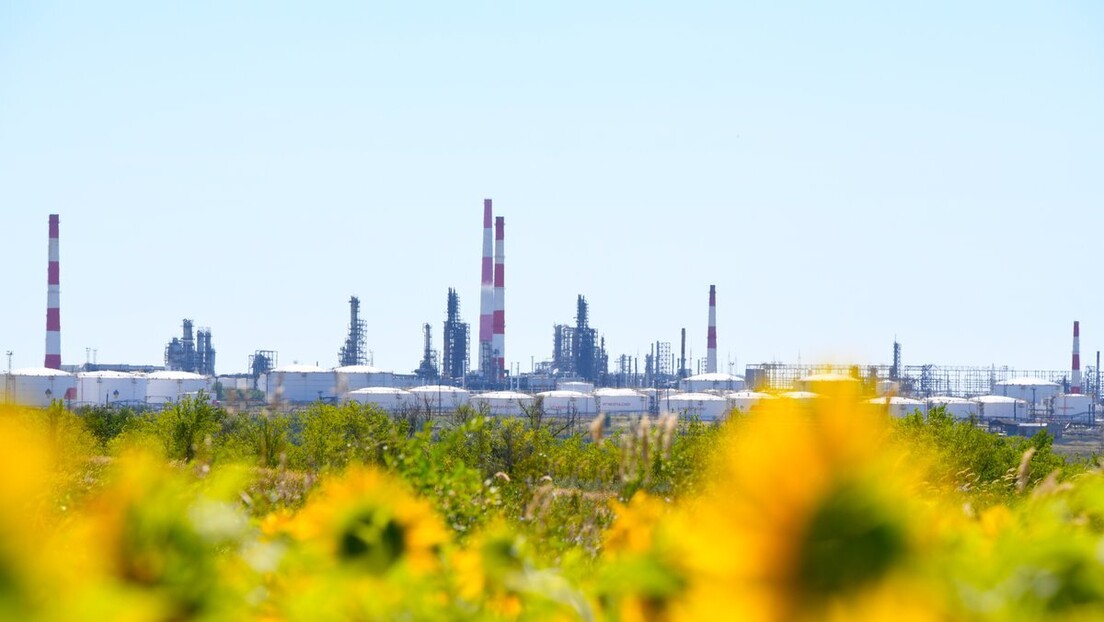 Г7: Ограничење цена руске нафте не важи за препродавце