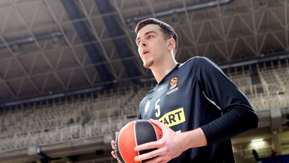 Peh za Partizan, Balša Koprivica polomio ruku