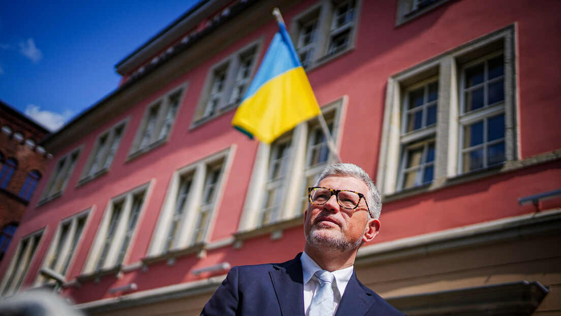 Украјински амбасадор у Немачкој тражио оружје: "Јел има неко овом типу да лупи шамар?"