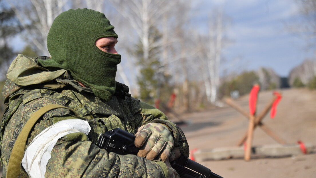 Откривен идентитет руског војника који се брани од бомби из украјинског дрона (ВИДЕО)