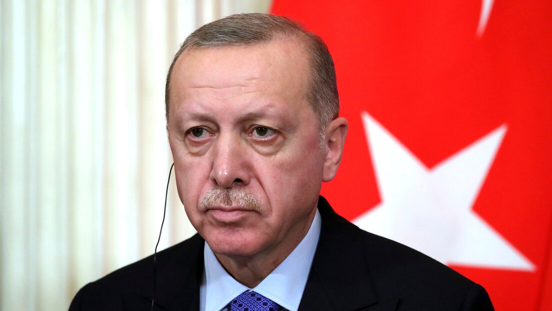 Ердоган: Повлачење руских снага из Херсона важна одлука Русије