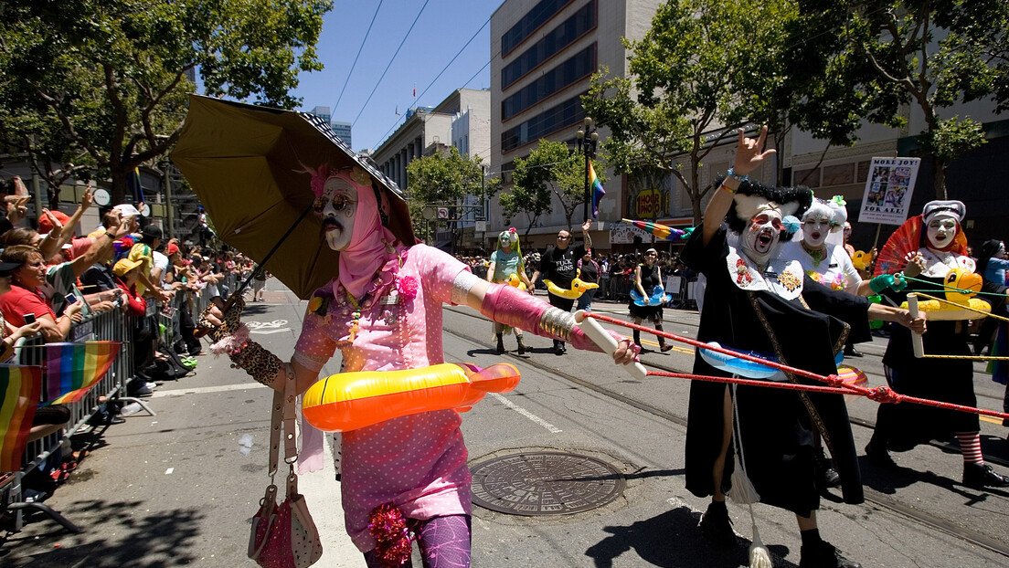 Сан Франциско пита грађане: "Да ли сте трећи пол, Нинаупоскитзипикспе, небинарни или Чубака?"