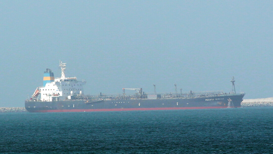 Америка и Израел оптужују Иран да стоји иза напада на танкер у Персијском заливу