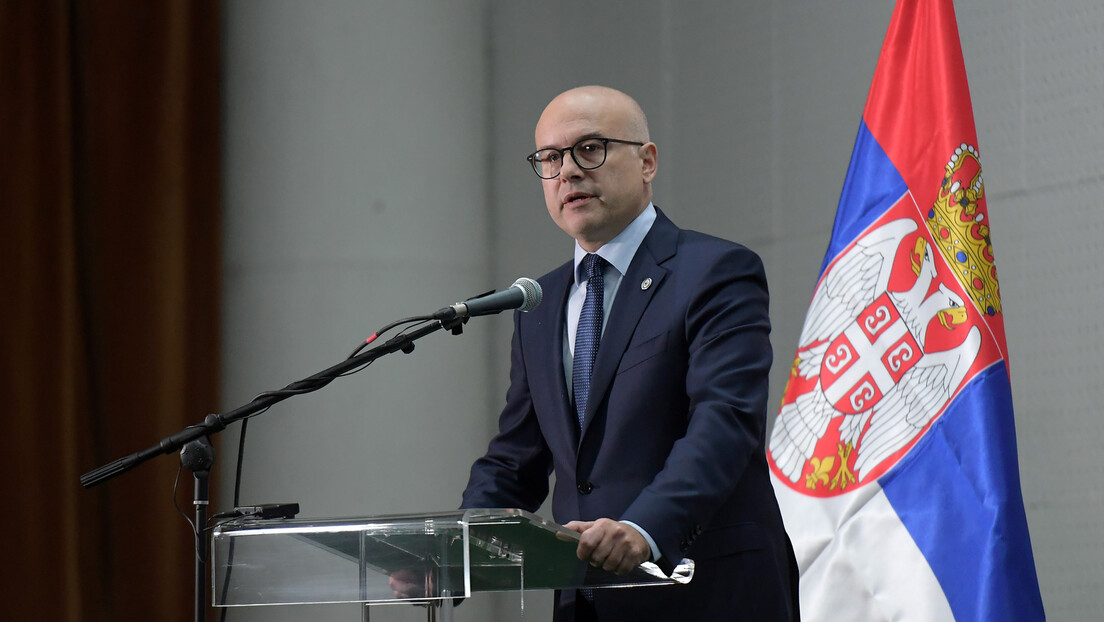 Ministar odbrane: Vojska spremna da zaštiti Srbe na KiM
