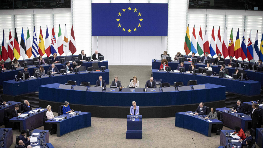 Захарова: Европски парламент је спонзор идиотизма