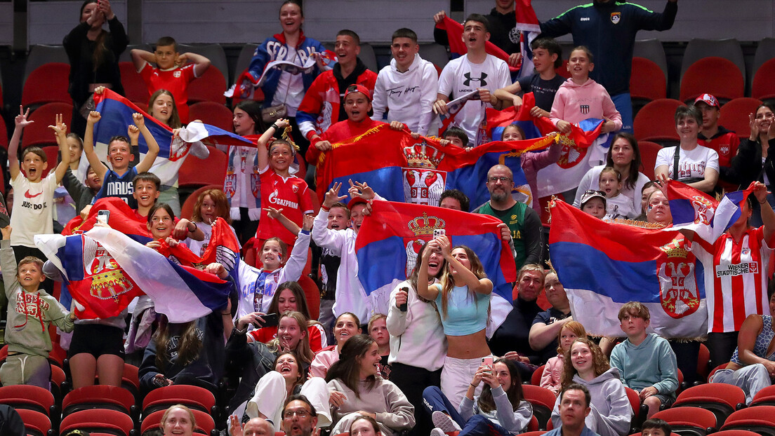 Српски навијачи у Катару спремају акцију подршке Русији