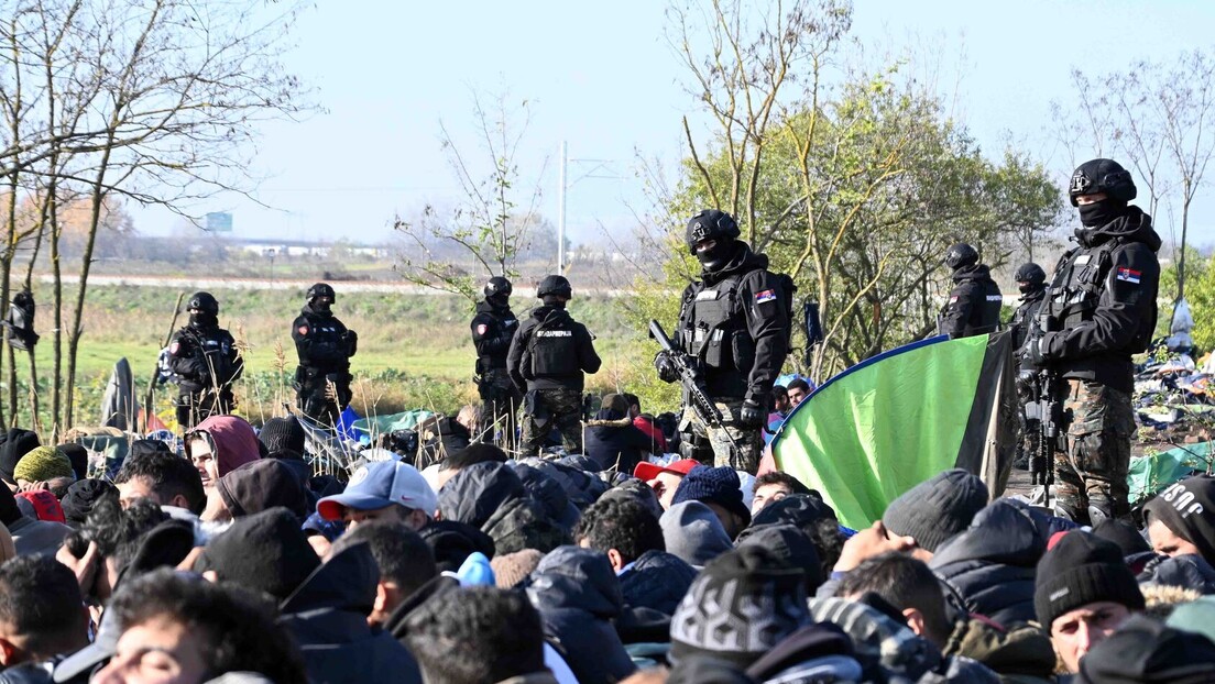 Policija obelodanila šta je sve pronađeno kod migranata na Horgošu