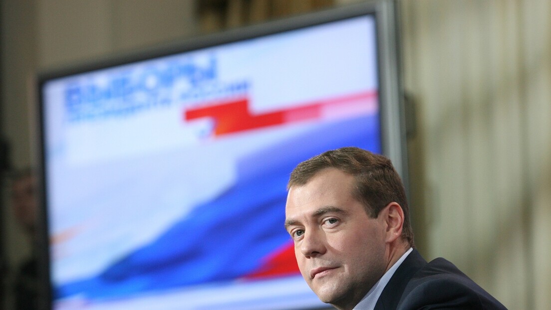 Медведев: НАТО да се распусти, а званичници да се покају
